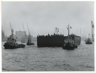 1973-1152 Vlootschouw van binnenvaartschepen ten gevolge van het regeringsjubileum van koningin Juliana.