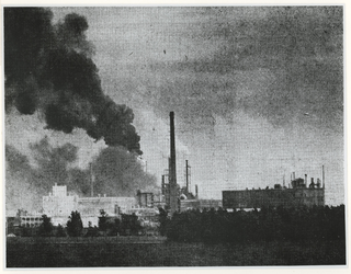 1974-1913 Brand op het terrein van Oxirane Chemie Nederland in het havengebied de Botlek.