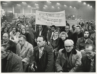 1974-342 Tuindersprotest tegen het streekplan voor het Rijnmondgebied.