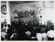 1977-3090 Bijeenkomst in Rotterdam van de, door de NSB geleide, afdeling Vreugde en Arbeid van het Nederlandsch Verbond ...