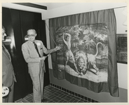 1982-2588 Prins Bernhard verricht de opening van het verblijf voor nachtdieren, het Henri Martinhuis in Diergaarde Blijdorp.