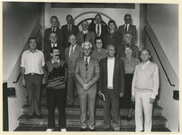 1987-2392 Zestien winnaars van de historiepuzzel in Het Vrije Volk worden ontvangen in het Schielandshuis.