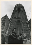 1987-367 De toren van de Sint-Laurenskerk wordt opengesteld na een restauratie. Op de foto burgemeester dr. A. Peper ...