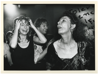 1992-1019 Slotfeest van het Film festival Rotterdam met onder andere fotograaf Lelieveld en kunstenares Jos Koek.