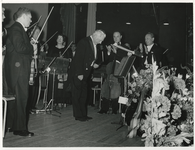 XXXIII-1518-01-01 Afscheid van Eduard Flipse als vaste dirigent van het Rotterdams Philharmonisch Orkest. De heer E. ...