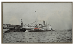 XXXIII-29 De Insulinde tijdens de Eerste Wereldoorlog in oorlogskleuren aan de IJsselhaven.