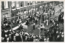 XXXIII-673-2 Bevrijdingsfeest in de Haarlemmerstraat.