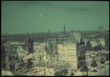 1978-2691 De Coolsingel (westzijde, tegenover het stadhuis) na het bombardement van 14 mei 1940. Op de achtergrond de ...