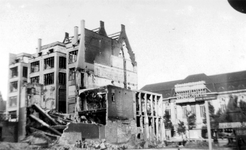 XXXIII-569-36-13 Restanten van panden aan de Nieuwe Kerkstraat als gevolg van het Duitse bombardement van 14 mei 1940. ...