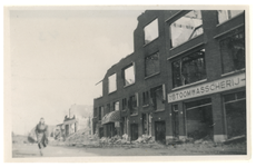 XXXIII-632-00-01-14 Gezicht in de Hudsonstraat met restanten van verwoeste panden als gevolg van het bombardement van ...