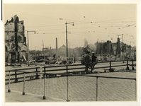 XXXIII-632-00-03-3 De verwoeste omgeving bij het Marconiplein na het bombardement van 31 maart 1943. Het plein is ...