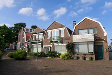 100 Woningen aan de Châlonsstraat in Overschie.