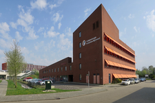 114 Het gebouw van de Veiligheidsregio Rotterdam Rijnmond en de Brandweerkazerne aan de Frobenstraat in Schiebroek.