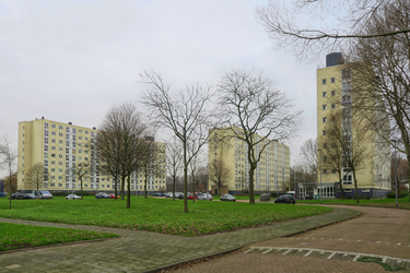 293 Flats aan de Van Adrichemweg in Overschie.