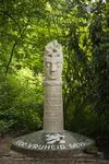 2022-110 Monument De Wacht op de Algemene Begraafplaats in Crooswijk. Een oorlogsmonument o ter herdenking van drie ...